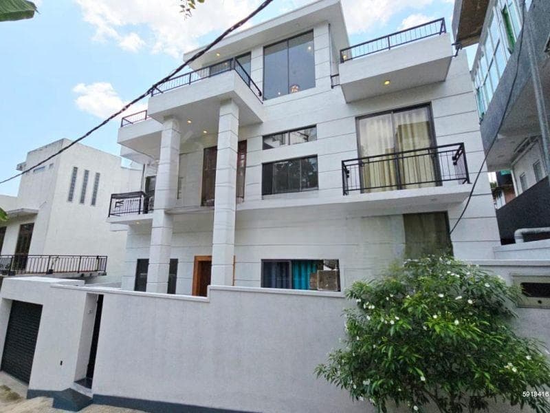 Almost Brand New 3 Story House For Sale in Kottawa