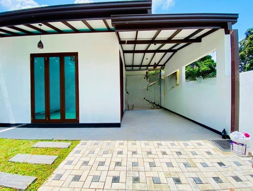 3 Bedroom House – Athurugiriya