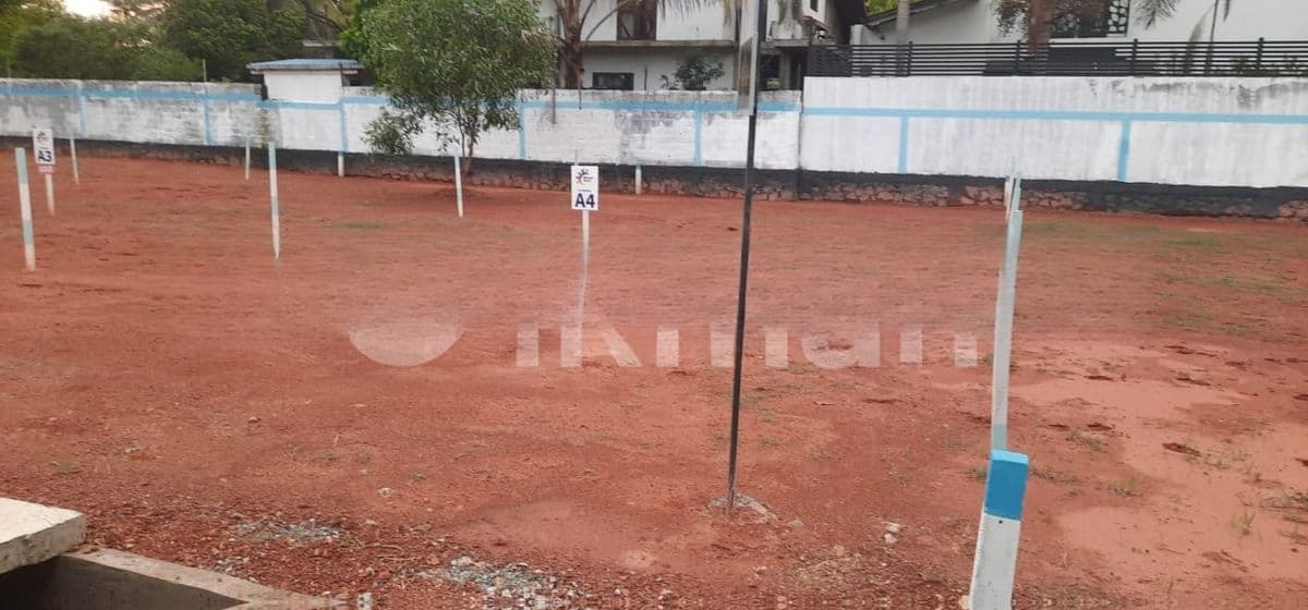 land for sale in Ja Ela Near to Christ King College Walking Distance