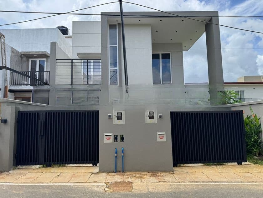 Canterbury Golf Brand New House for Sale in Piliyandala