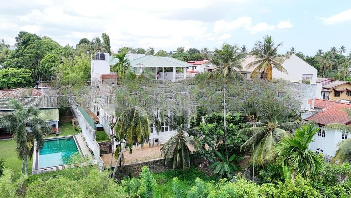Elegant 5 Bedroom Luxury Residence | Malabe