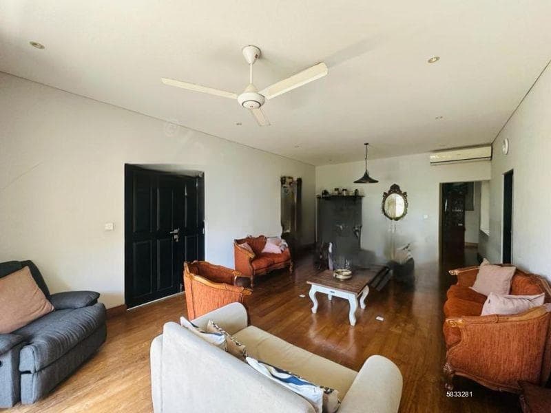 Apartment for Sale in Braybrooke Place, Colombo 2.