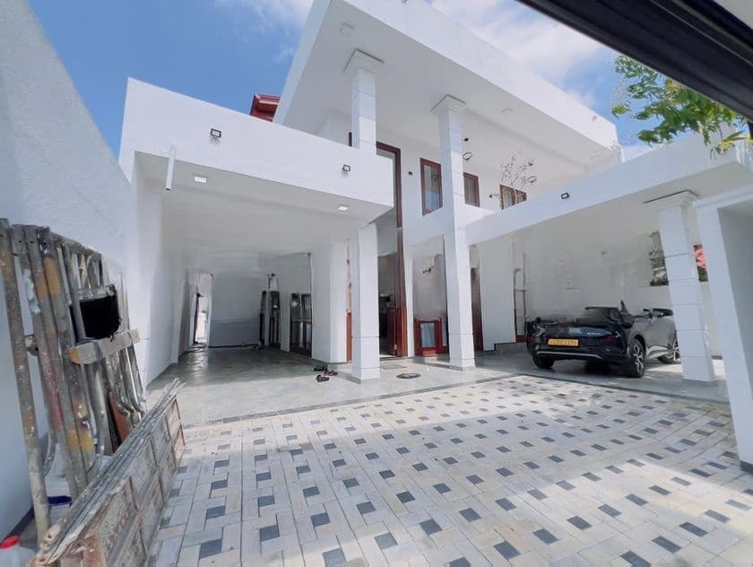 Super Brand New House Sale Battaramulla