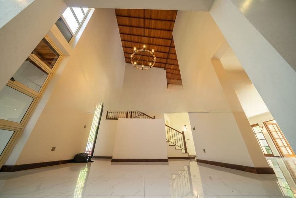 Elegant 4BR Luxury Home with Garden Oasis Indoor Pond Boralasgamuwa