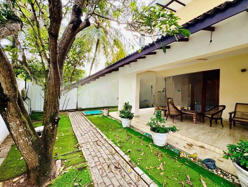Home for Sale – Ambawatta Road, Boralesgamuwa