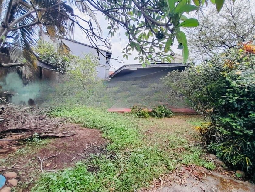 (AFA18) 17.5 P Land With Old House Sale At 50 Meters To Nugegoda