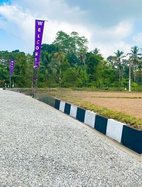 Luxury Land Plots for Sale Athurugiriya