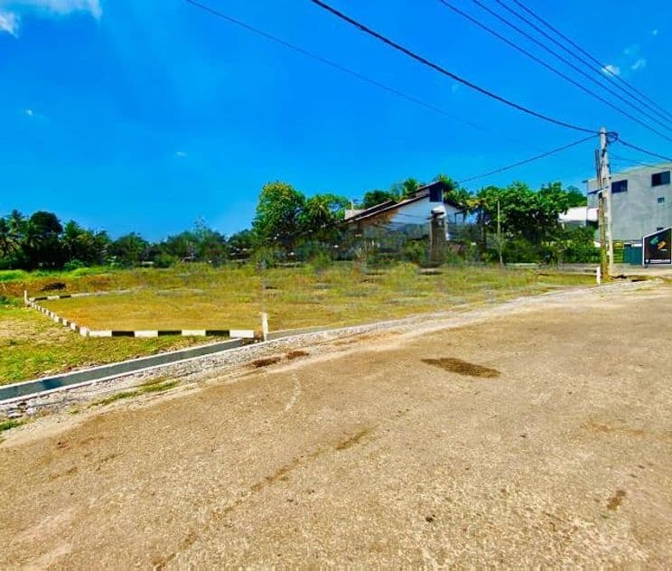 Colombo,Athurugiriya Lands for sale |R03