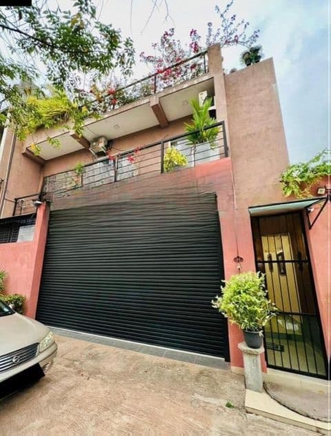 Modern Luxury 4-Bedroom House for Sale – Battaramulla