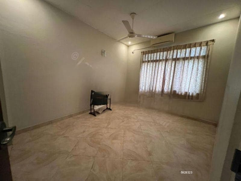 04 Bedroom Semi Furnished House for Rent in Nugegoda (A1235)