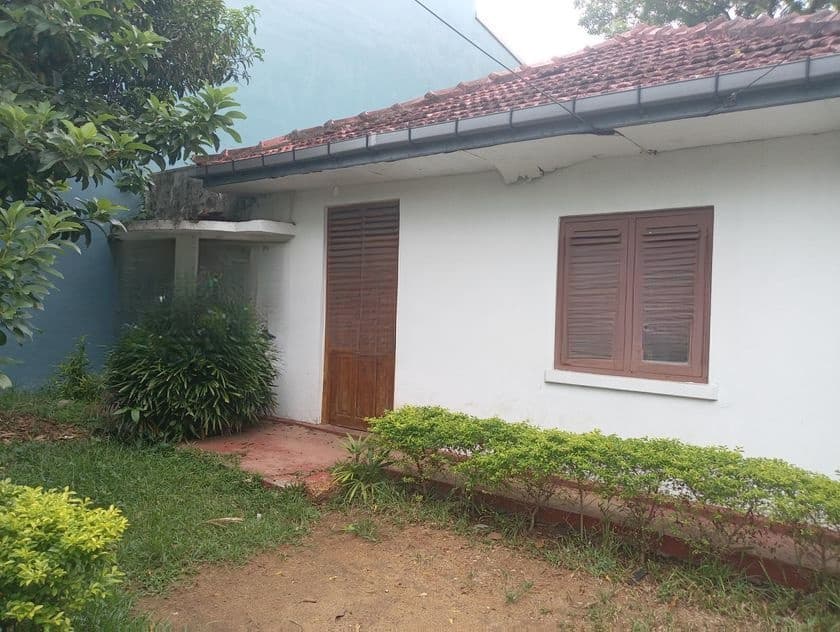 Single Story House for Sale Boralasgamuwa