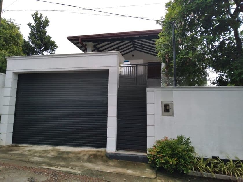 Architectural Designed Brand New Luxury House for Sale in Piliyandala