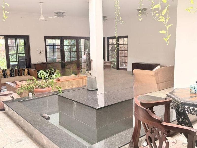 5 Bedroom house for rent in Colombo 8 for Rs. 7 lakhs (per month)