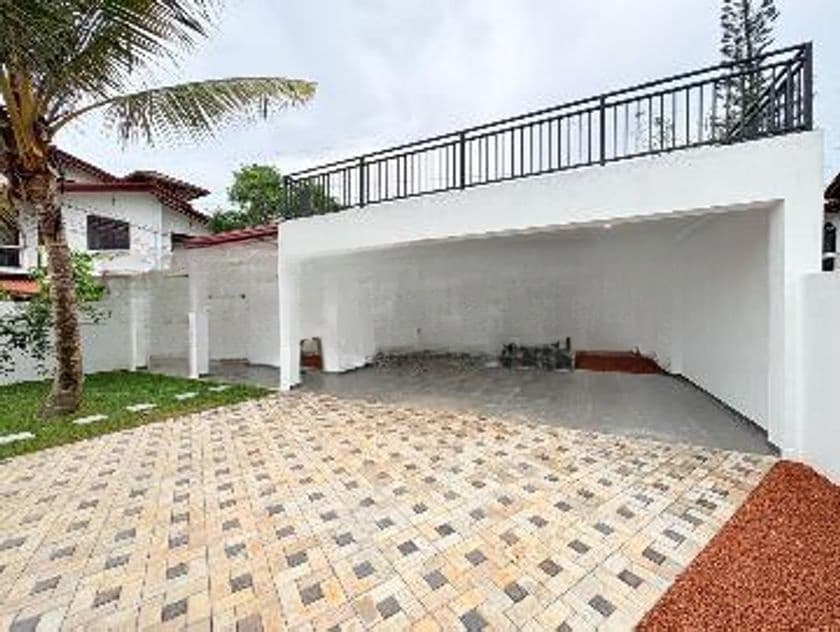 Luxury House For Sale In Malabe, Arangala