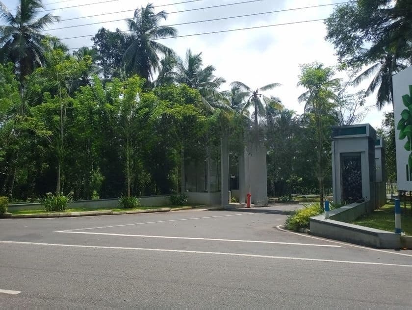 Land in Yakkala