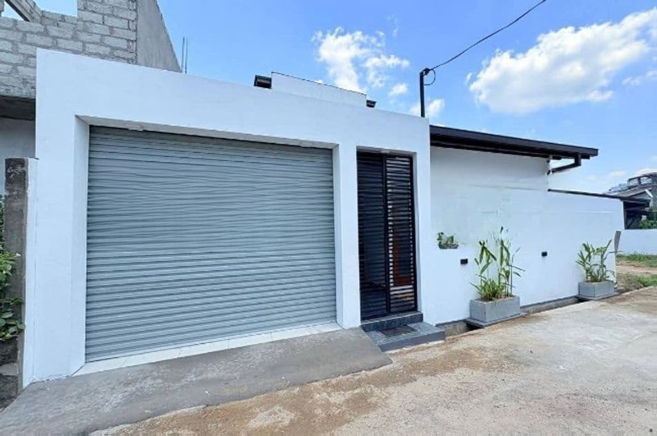 Brand New Super House for Sale in Athurugiriya