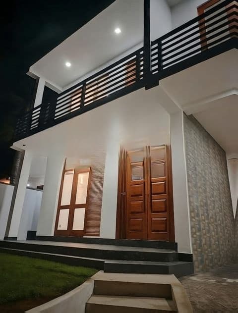 Brand new Luxury House for sale in Talawathugoda Hokanadara
