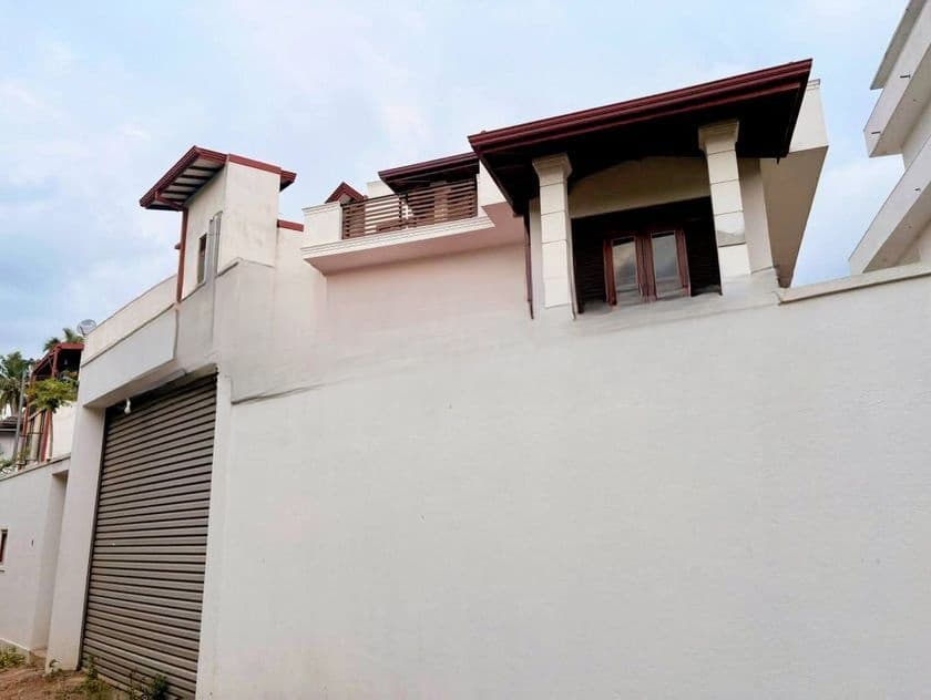 Brand-New Two-Story Luxury Residence – Kahathuduwa,