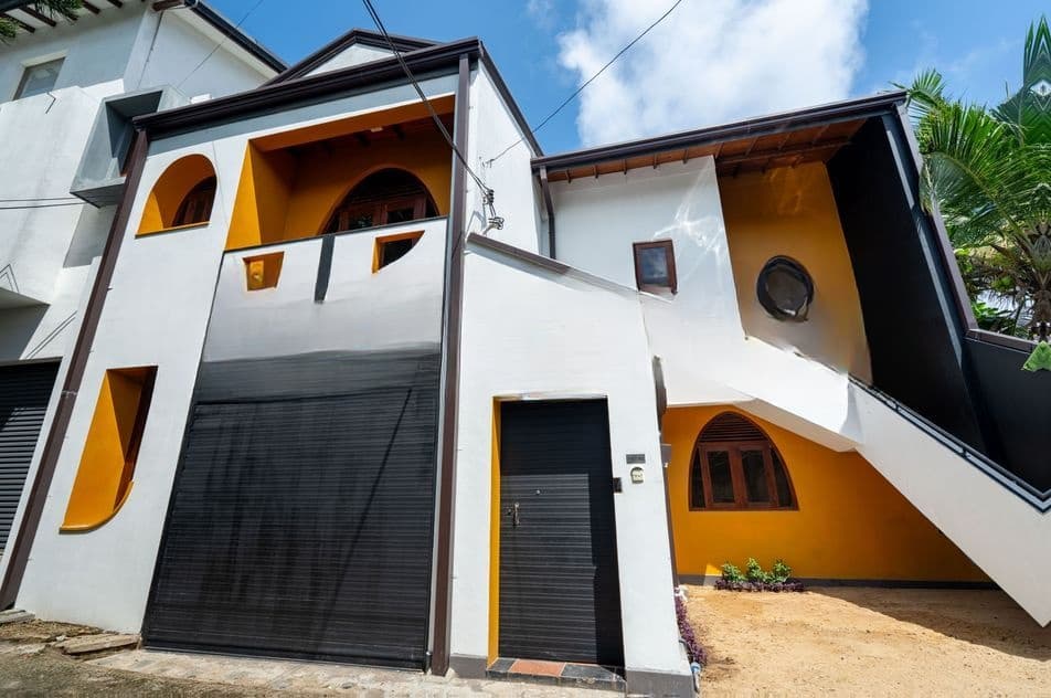 Architect Designed Bunglow - Kohuwela