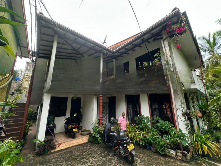 ( YR-1059) Valuable Upper Floor House Rent in Kottawa Mattegoda