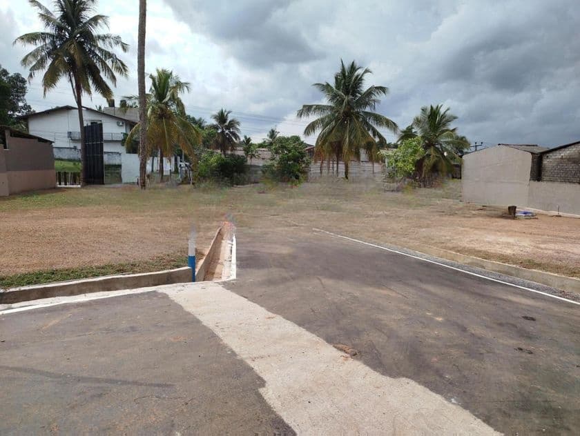 මාලඹේ අරංගල හන්දියෙන් බිම් කොටස් විකිණීමට