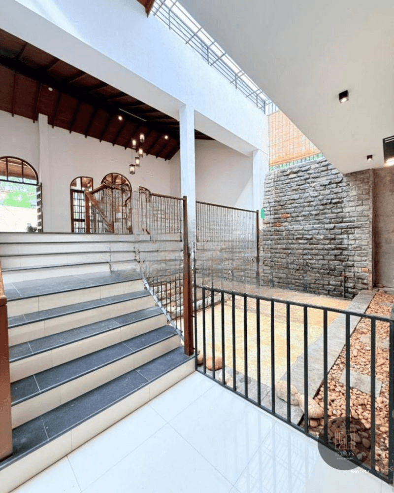 Modern 6 Bedroom house for sale in Colombo 6
