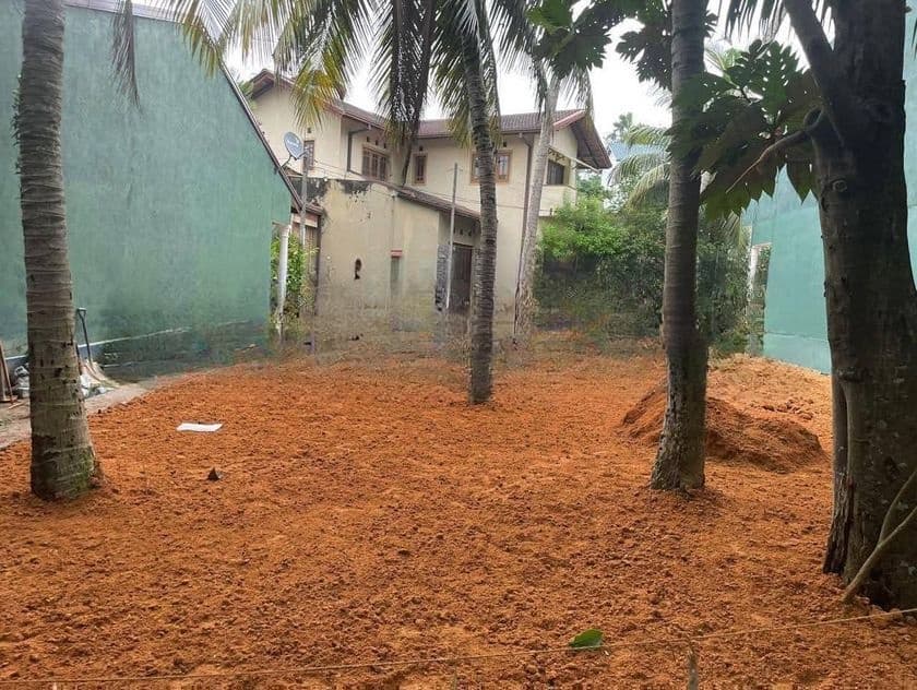 Land for sale in Battaramulla ( Pelawatta )