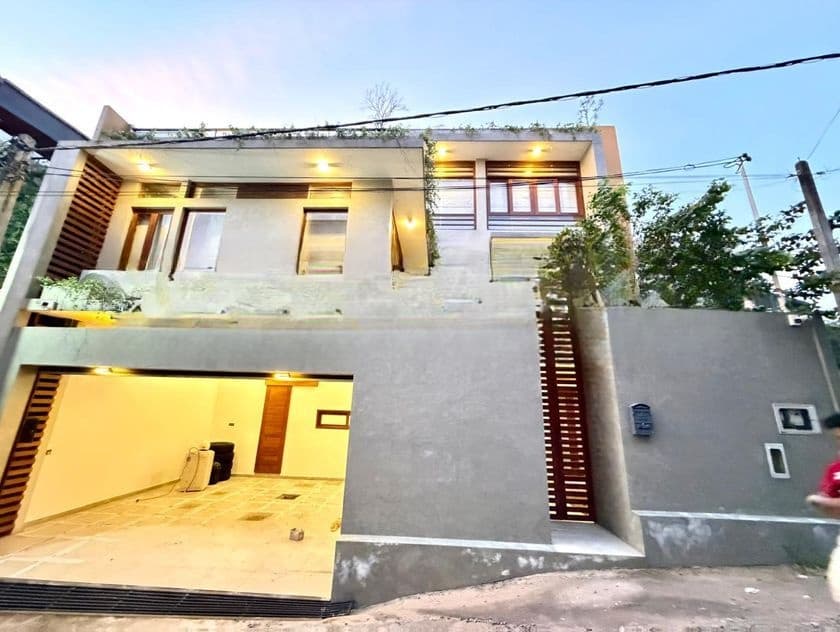 Scenic Luxury Home with Paddy Field Views for Sale Pannipitiya