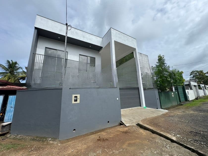 Box Type Brand New House for Sale Piliyandala