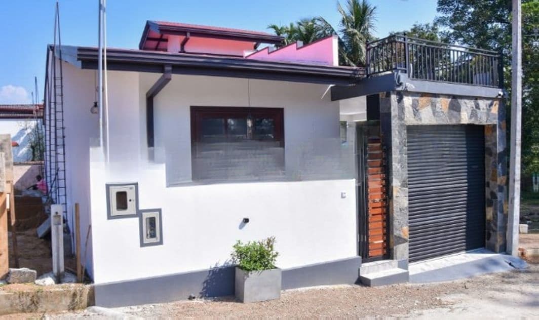 Brand New Single Storey House for Sale in Athurugiriya