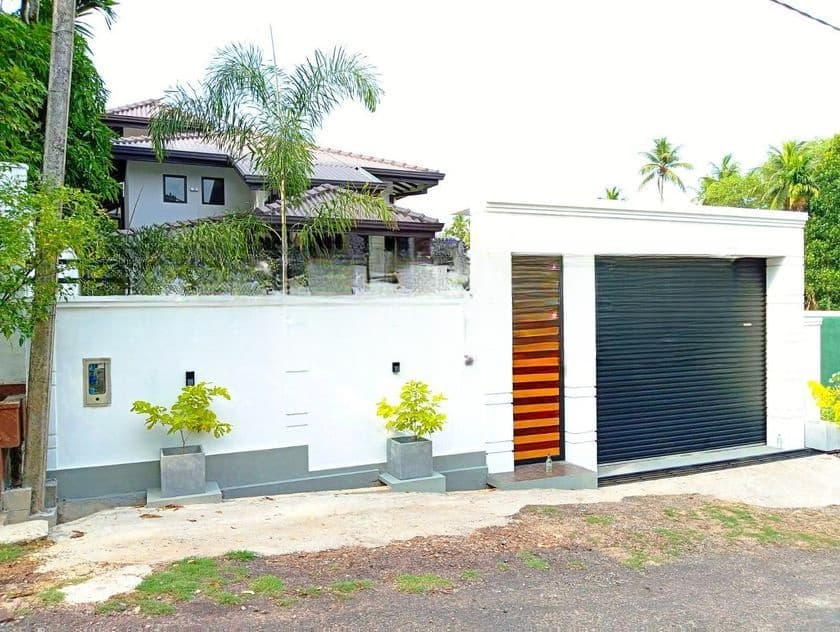BRAND NEW TWO STOREY HOUSE FOR SALE IN ATHURUGIRY