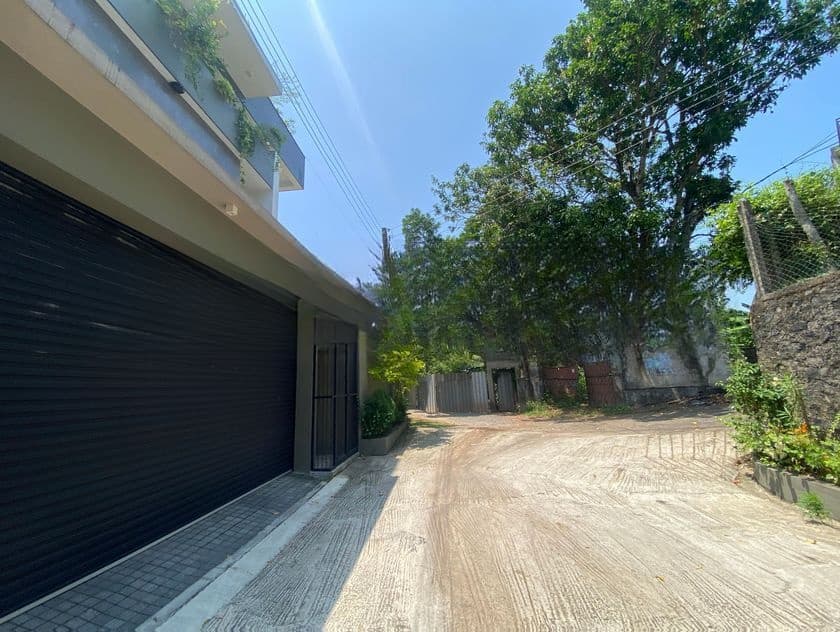 20P Land Very Close to Pelawatta Junction, Battaramulla