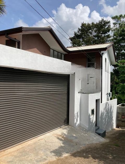 Two Story House for Sale Malabe DS 1054