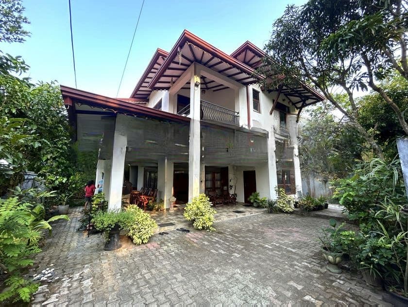 House Bordering Paddy Fields - Kurunegala Ibbagamuwa