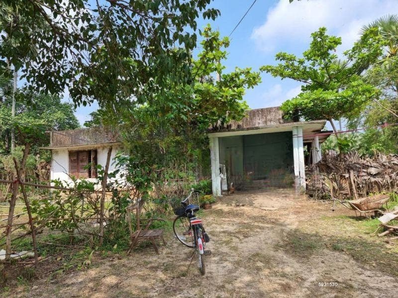 45 perches land with house for sale in Jaffna for Rs. 6 lakhs (per perch)