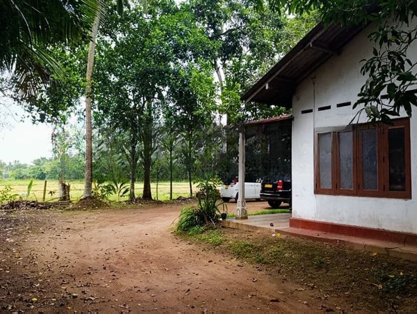 88 P of Land for Sale at Kahathuduwa close vicinity to Highway.