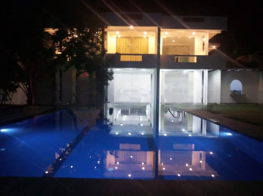 LUXURY HOTEL NEAR THE RIVER & BEACH FOR RENT BENTOTA AJ2570