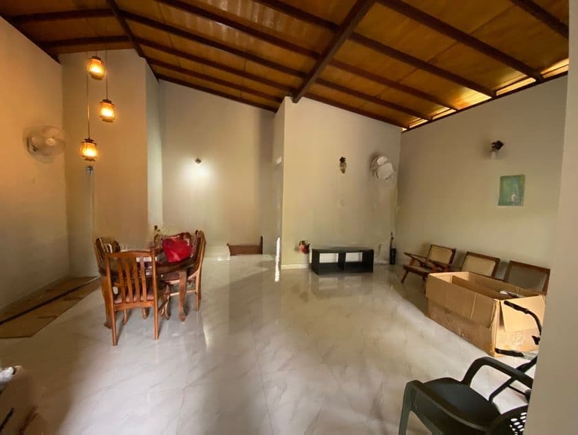 Well Maintained Beautiful House Close to Athurugiriya - Kaduwela Rd