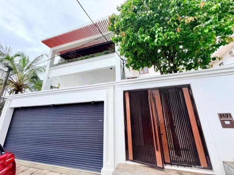 Pita Kotte Architecture Designed Super Luxury House For Sale
