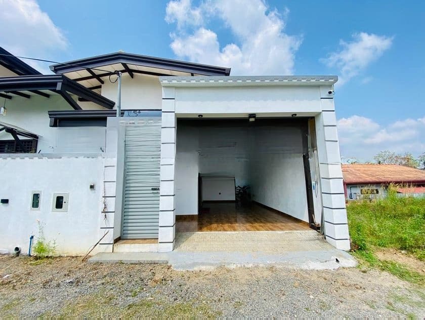 Modern Single-Story House for Sale – Athurugiriya