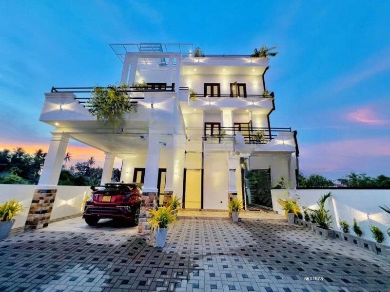 Latest Built 7Br Luxury Modern Villa House For Sale In Negombo
