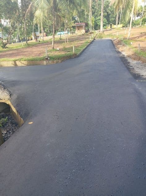 Land for Sale at Athurugiriya- Easy Access to Highway Entrance