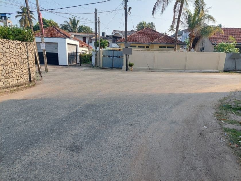 Land with House for Sale in Dehiwala