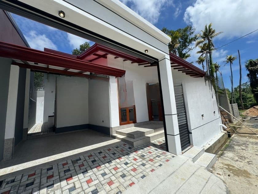 Brand New Luxury House for Sale in Piliyandala