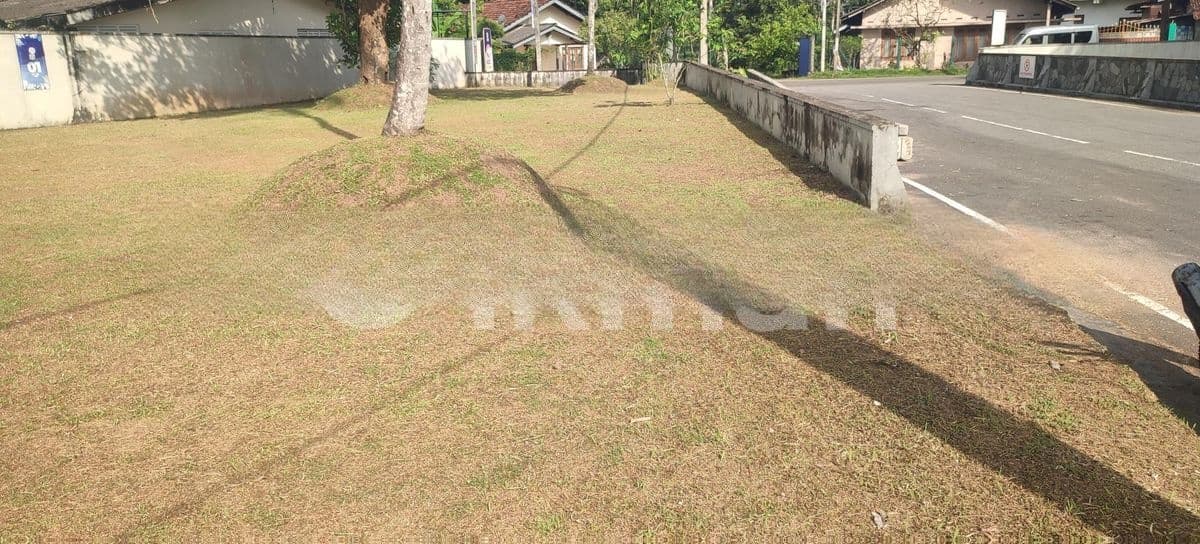 Kottawa , Malabe Bus Road Facing Land for Sale in Hatharaman Handiya