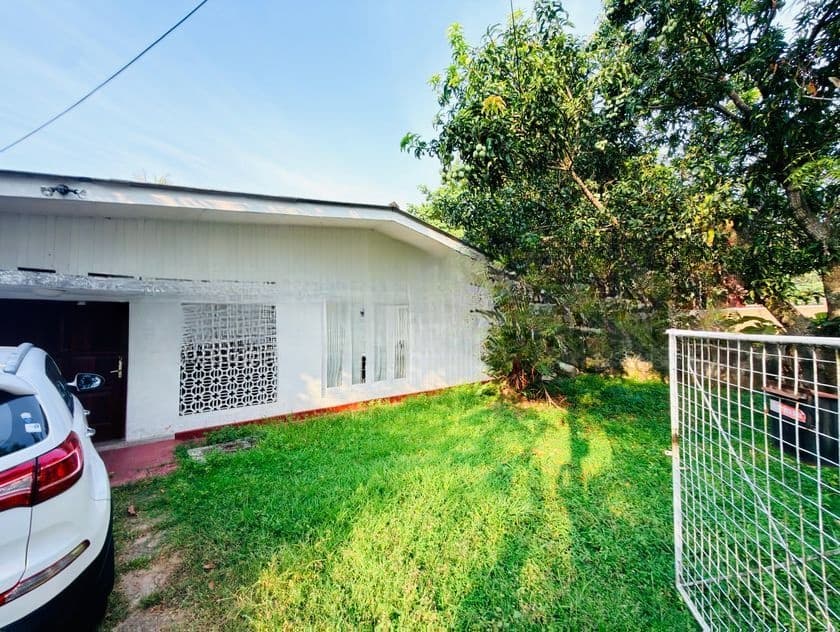 (AF783) 20 P Land with House Sale At 4th Lane Jubbli Post Nugegoda