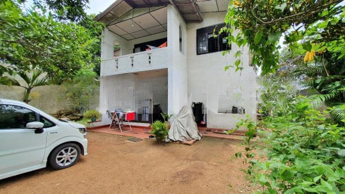 2 Story House for Sale - Thalawathugoda