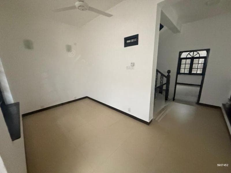 Showroom / restaurant space for rent in Colombo 5