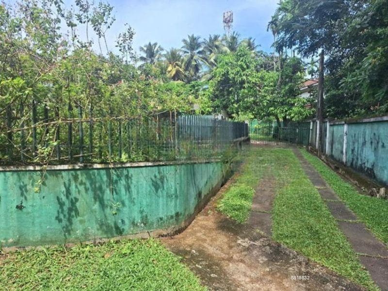Valuable 37 Perches Square flat Land for Sale in Kiribathgoda City.