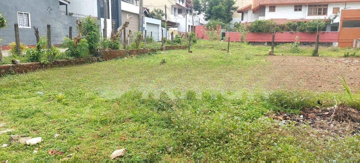 Colombo 8 : 20 perches Land for Sale